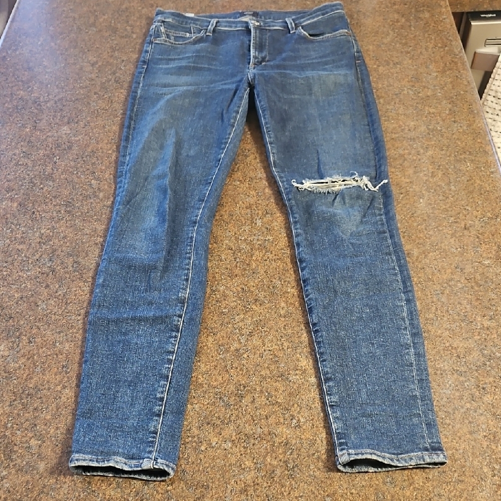 Sold. - Picture 1 of 13